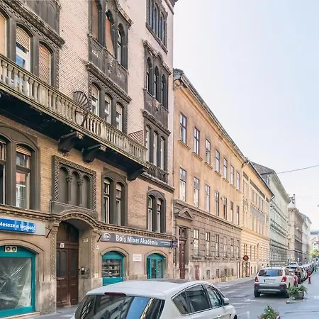 Stylish,Large & Bright Loft In City Center By Nw Budapest Exterior photo