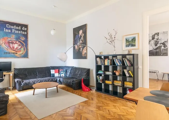 Stylish,Large & Bright Loft In City Center By Nw