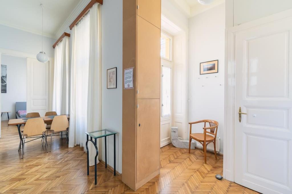 Apartament Stylish,large & Bright Loft In Center By Nw Budapeszt