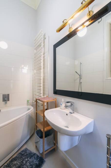Apartman Stylish,large & Bright Loft In Center By Nw
