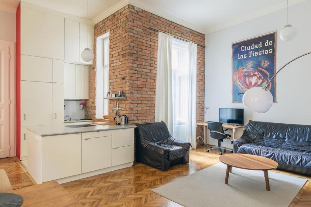 Apartman Stylish,large & Bright Loft In Center By Nw *